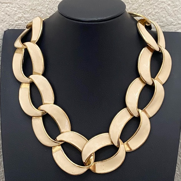 Vintage Unsigned Enameled Cream Gold-tone Chunky Chain Necklace 138g. - Picture 2 of 15